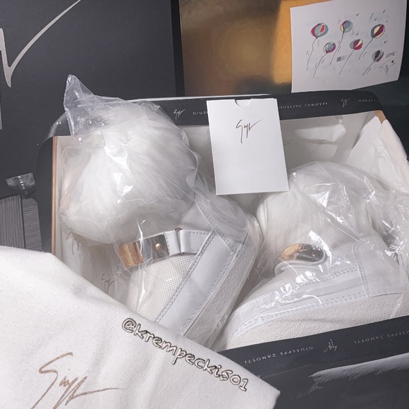 giuseppe zanotti jr ❄️NEW❄️ furry white snow boots - Picture 4 of 7